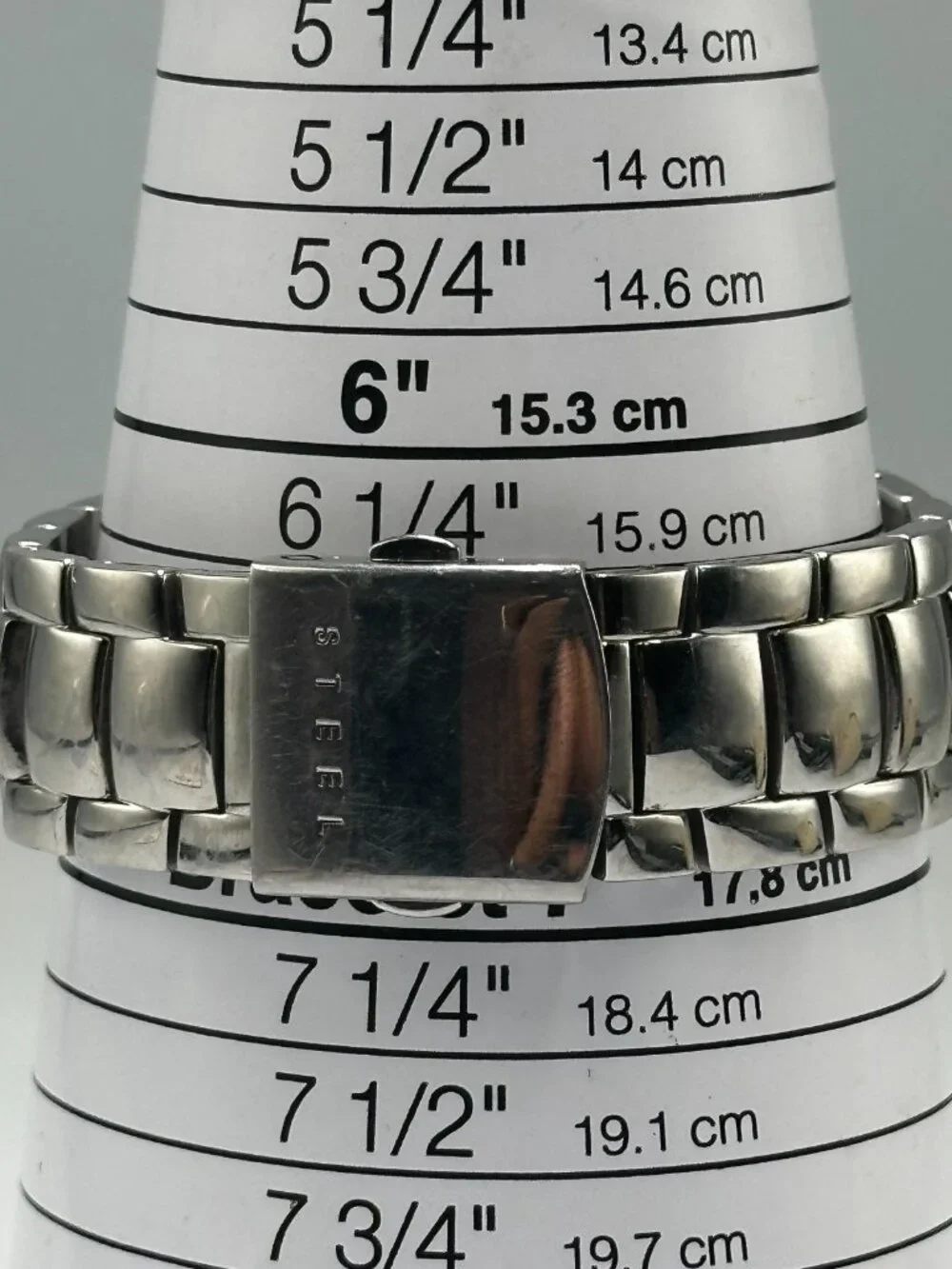 Guess Steel Watch Men Maroon Dial Barrel Case Water Resistant New Battery 7.25